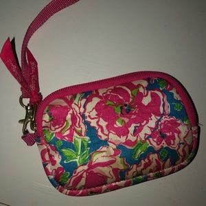 lilly pulitzer change wallet